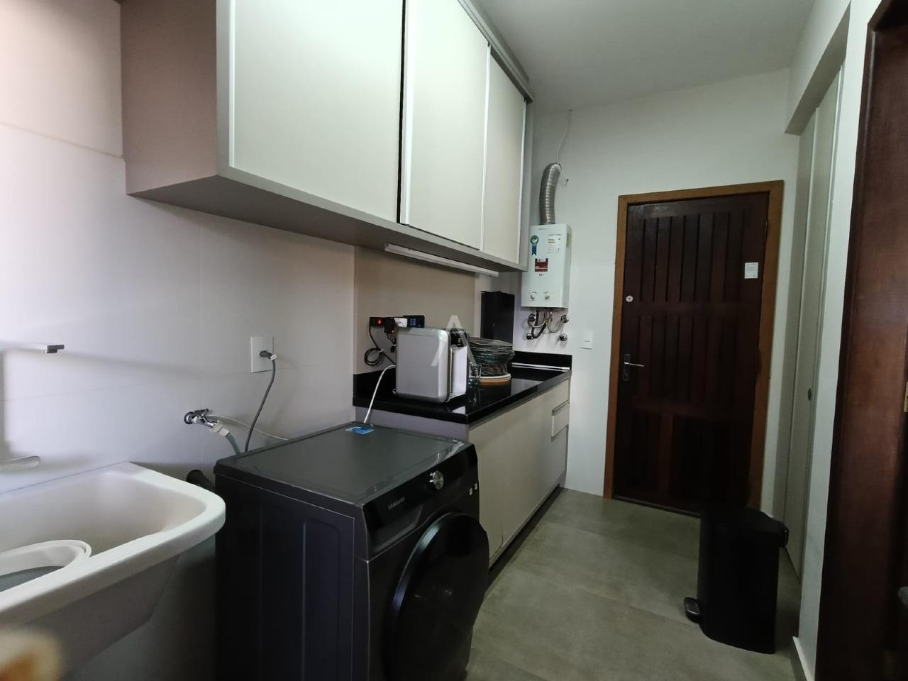 Sobrado para à venda no Bairro COUNTRY em CASCAVEL: 