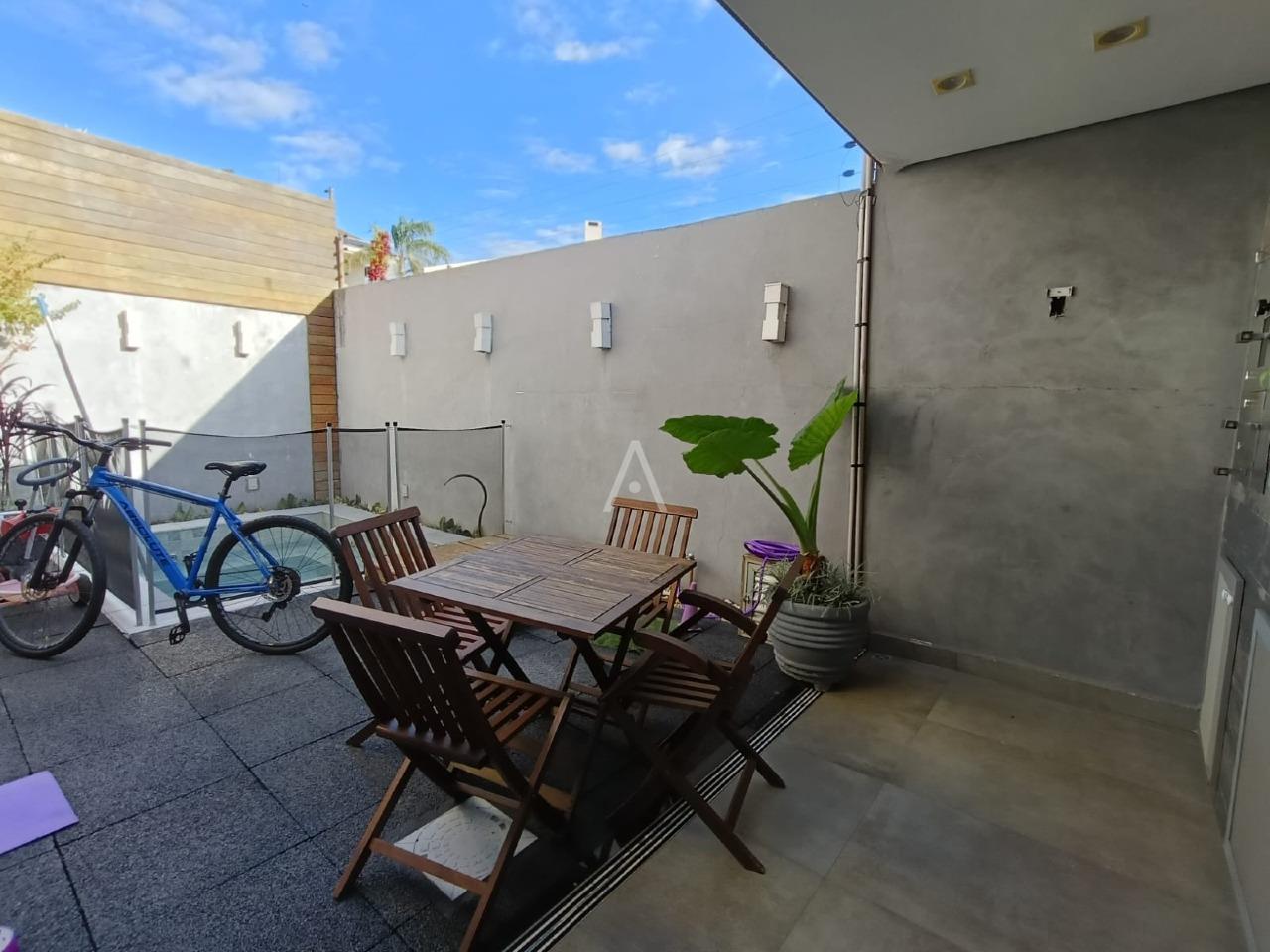 Sobrado para à venda no Bairro COUNTRY em CASCAVEL: 