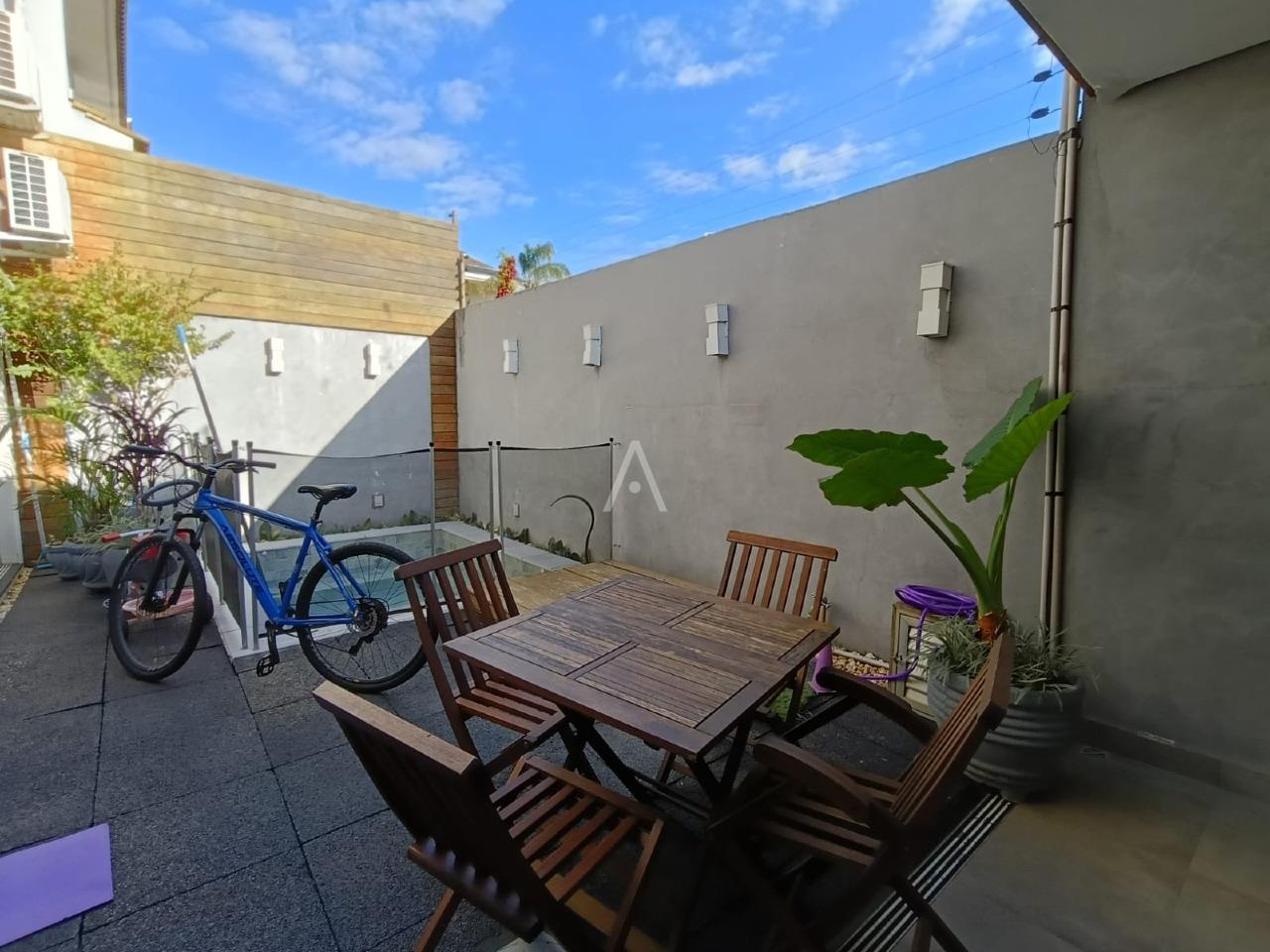 Sobrado para à venda no Bairro COUNTRY em CASCAVEL: 