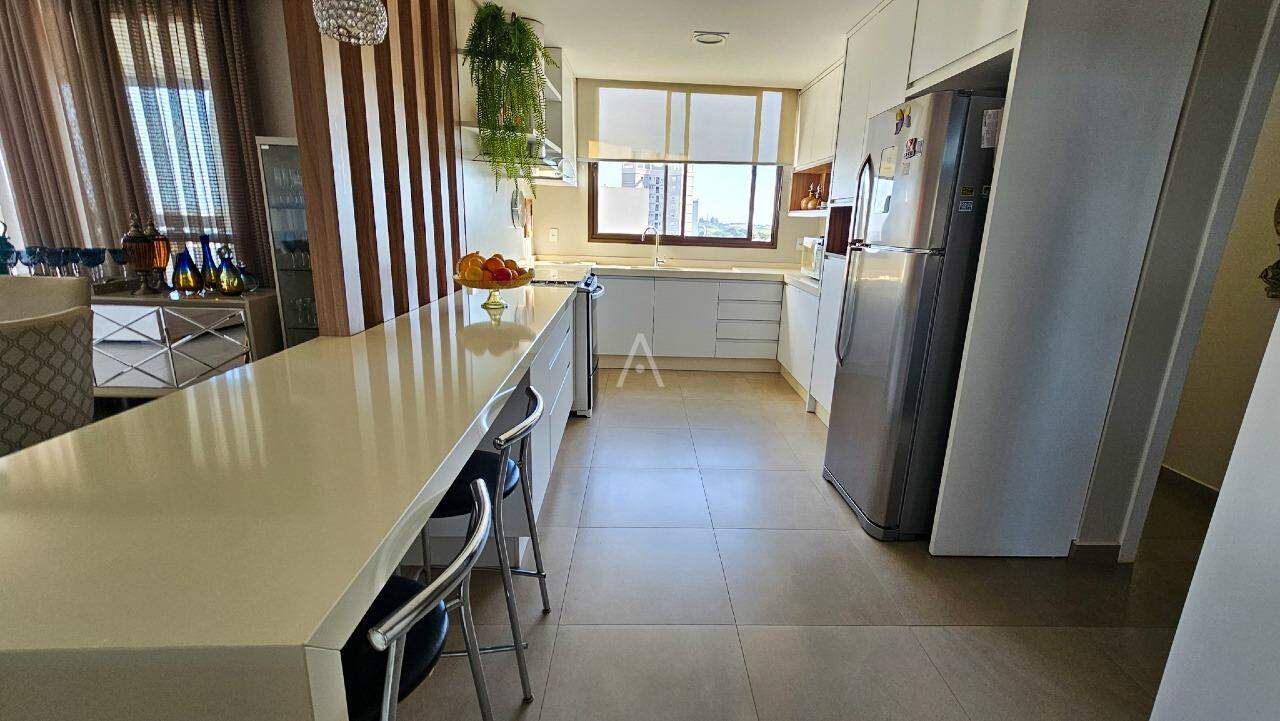 Apartamento para à venda no Bairro CENTRO em CASCAVEL: