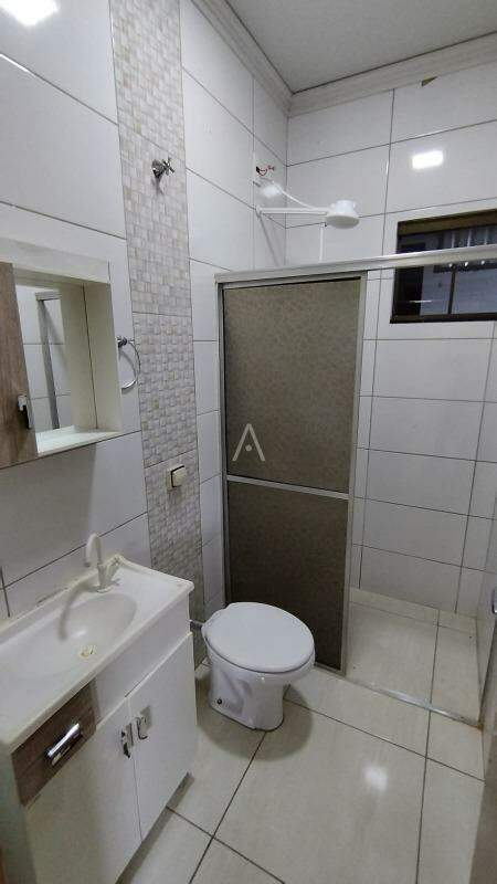 Casa Residencial para para aluguel no Bairro JARDIM COOPAGRO em TOLEDO: 