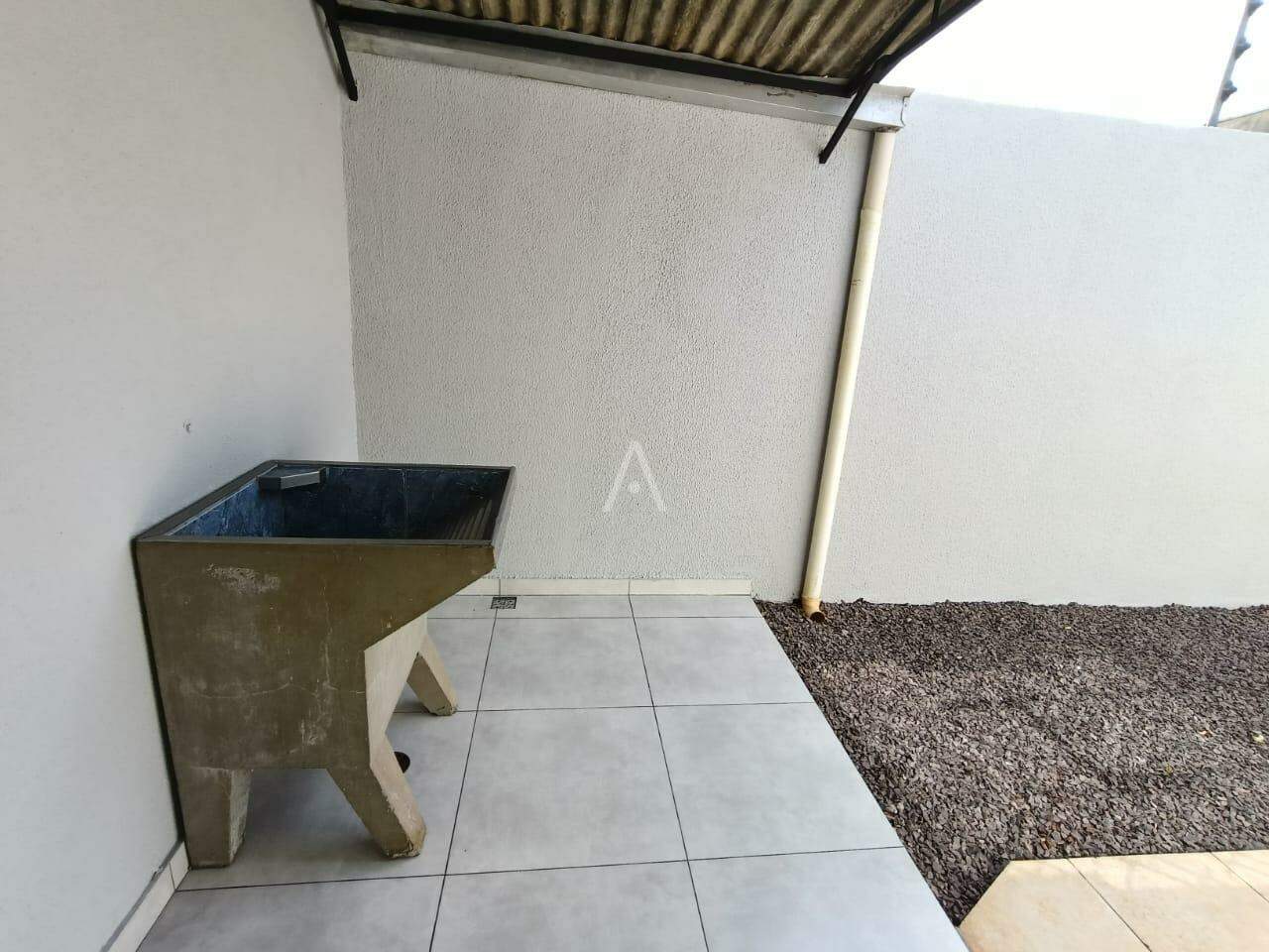 Casa Residencial para para aluguel no Bairro SANTA CRUZ em CASCAVEL: