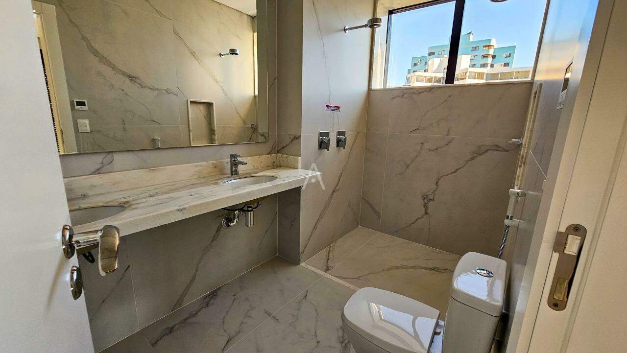 Apartamento para para aluguel no Bairro CENTRO em CASCAVEL: 