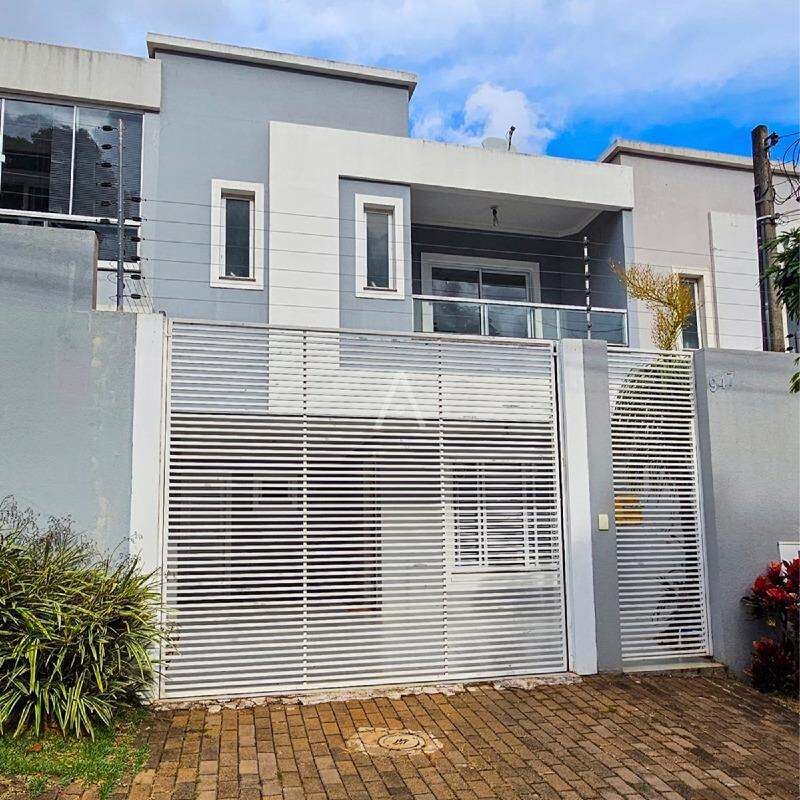 Sobrado para à venda no Bairro COUNTRY em CASCAVEL: 