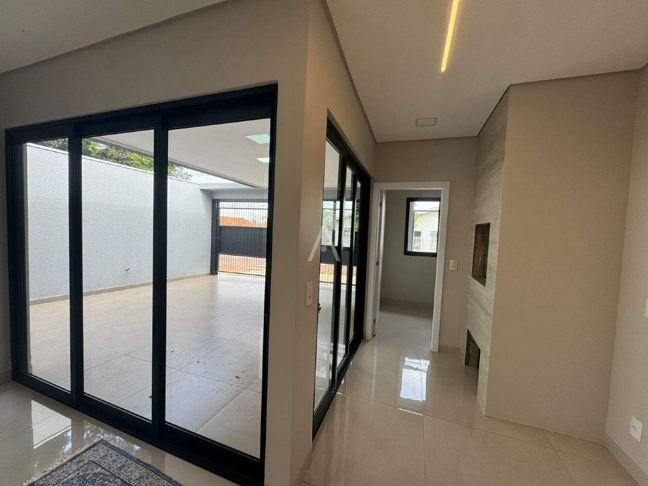 Casa Residencial para à venda no Bairro JARDIM PANCERA em TOLEDO: