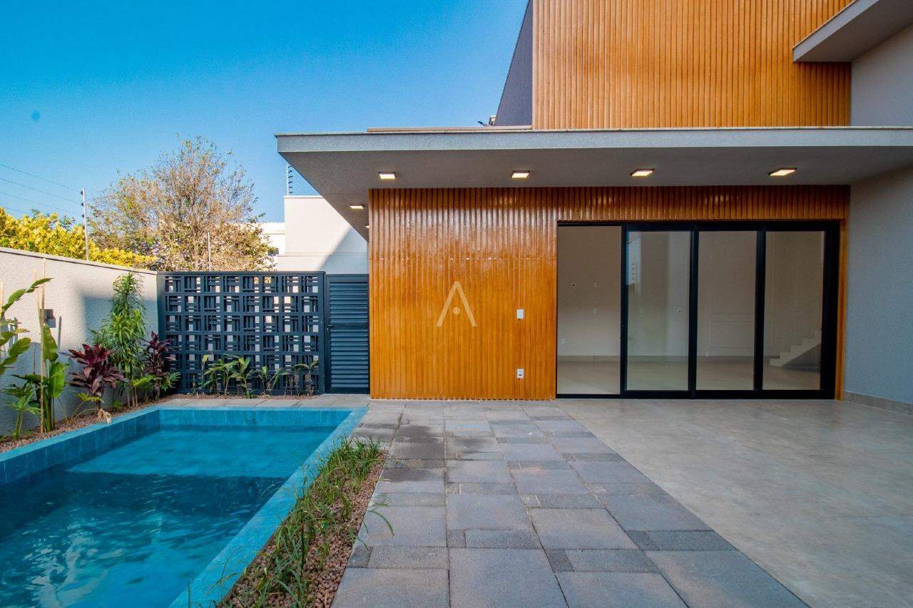 Casa Residencial para à venda no Bairro NEVA em CASCAVEL: 