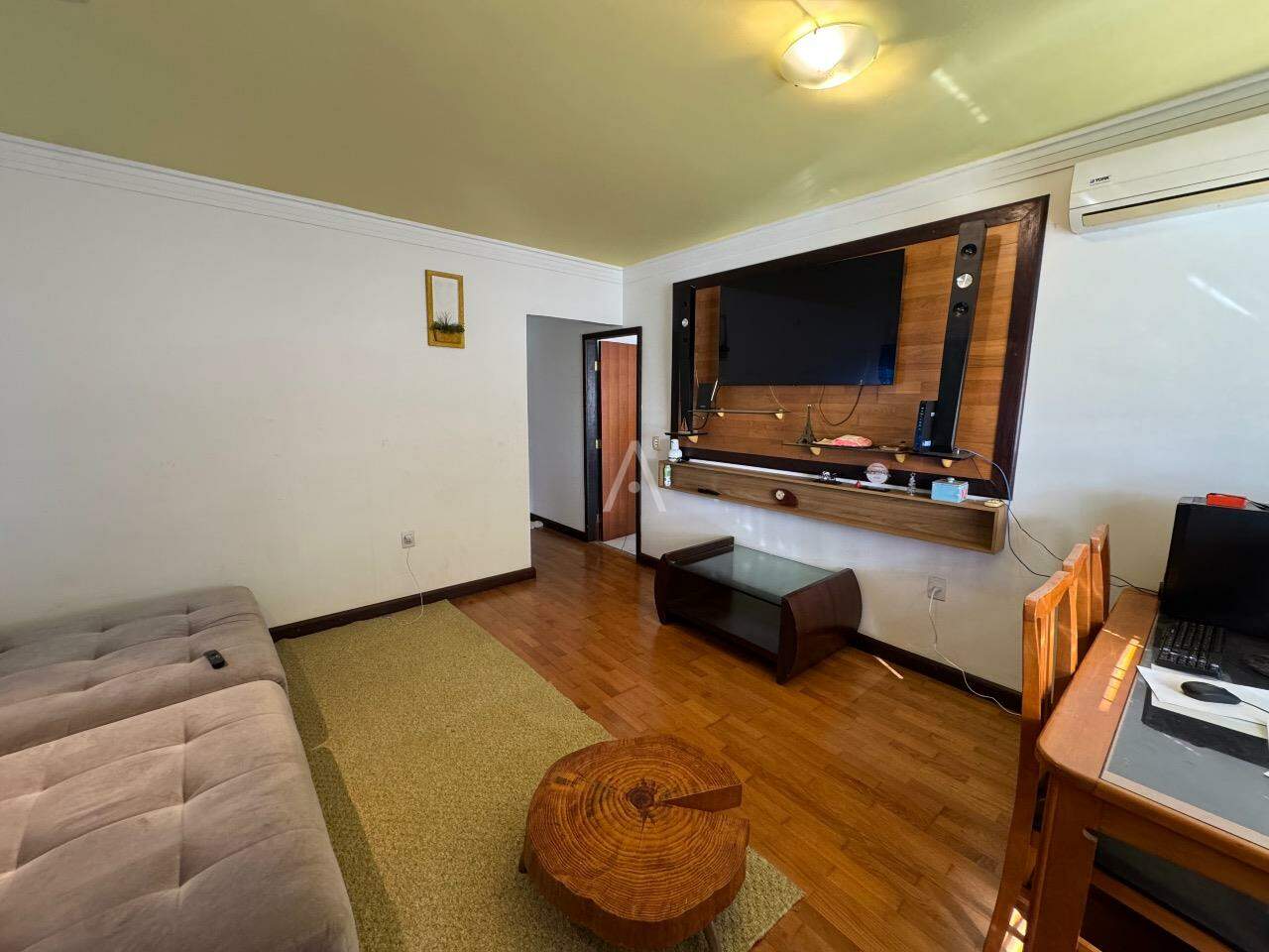 Casa Residencial para à venda no Bairro SAO CRISTOVAO em CASCAVEL: 