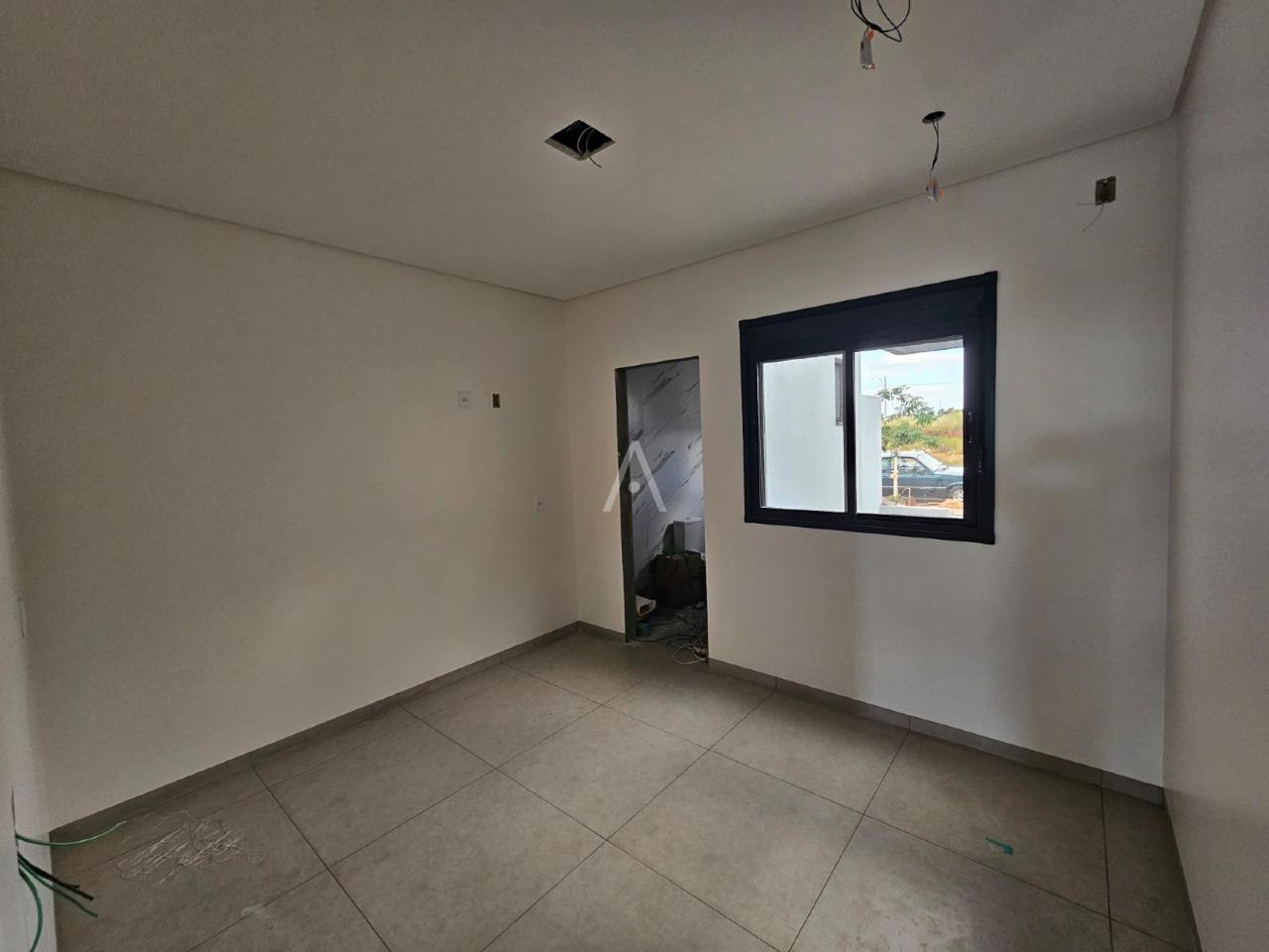 Casa Residencial para à venda no Bairro JARDIM COOPAGRO em TOLEDO: 