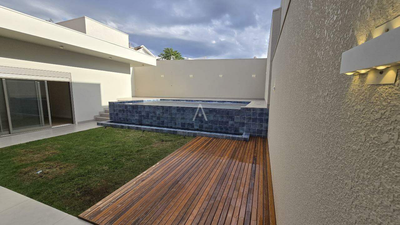 Casa Residencial para à venda no Bairro VILA INDUSTRIAL em TOLEDO: 