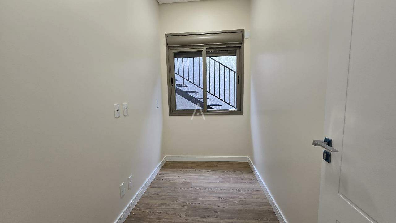 Casa Residencial para à venda no Bairro VILA INDUSTRIAL em TOLEDO: 