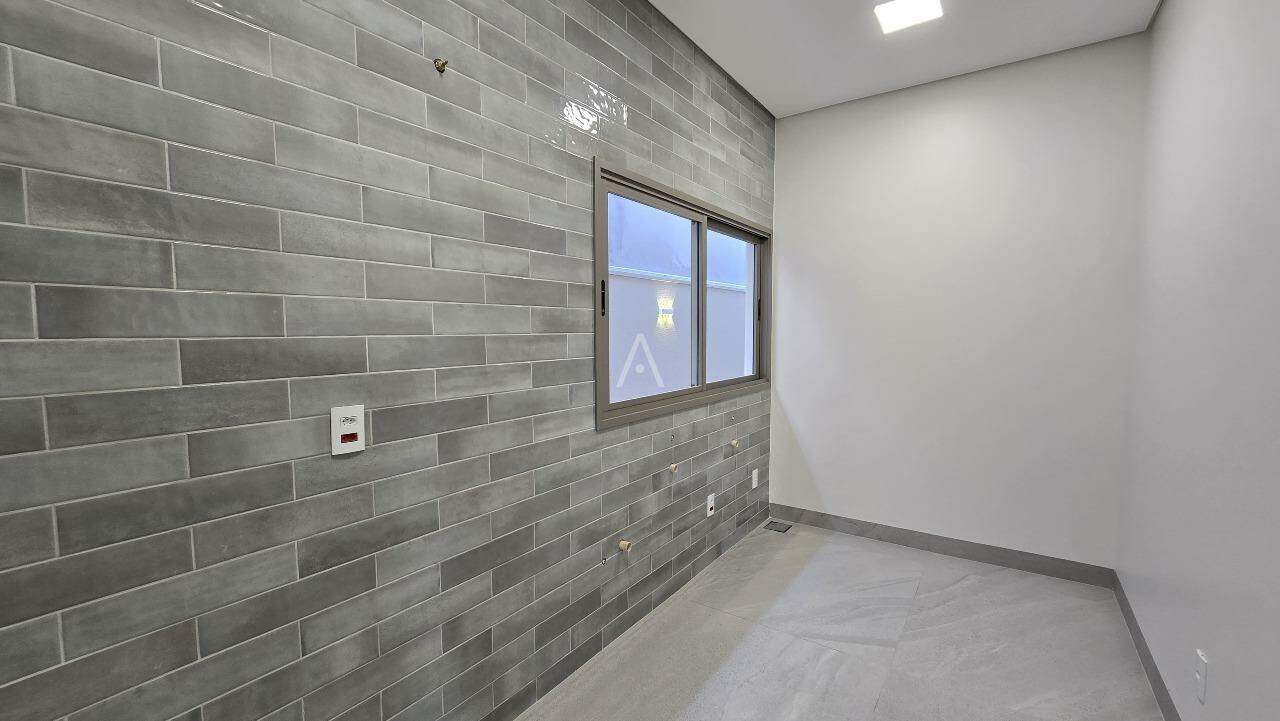 Casa Residencial para à venda no Bairro VILA INDUSTRIAL em TOLEDO: 