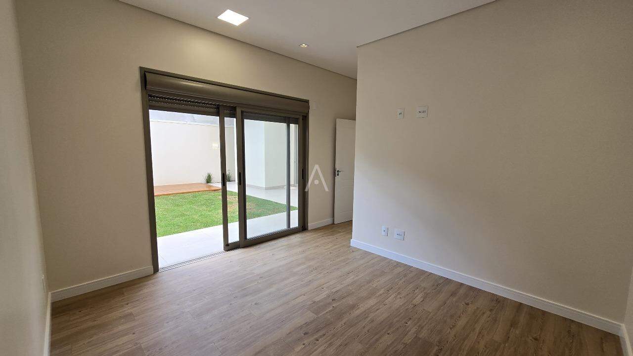 Casa Residencial para à venda no Bairro VILA INDUSTRIAL em TOLEDO: 