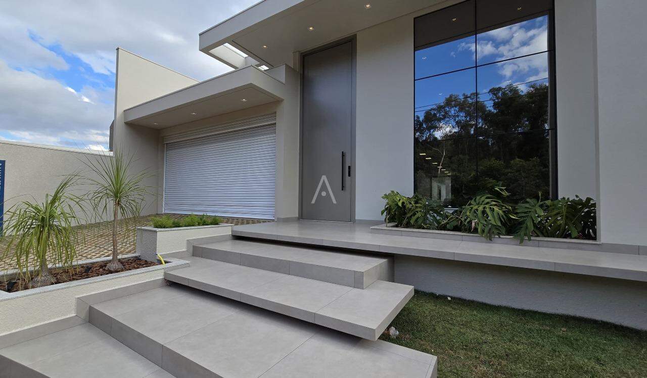 Casa Residencial para à venda no Bairro VILA INDUSTRIAL em TOLEDO: 