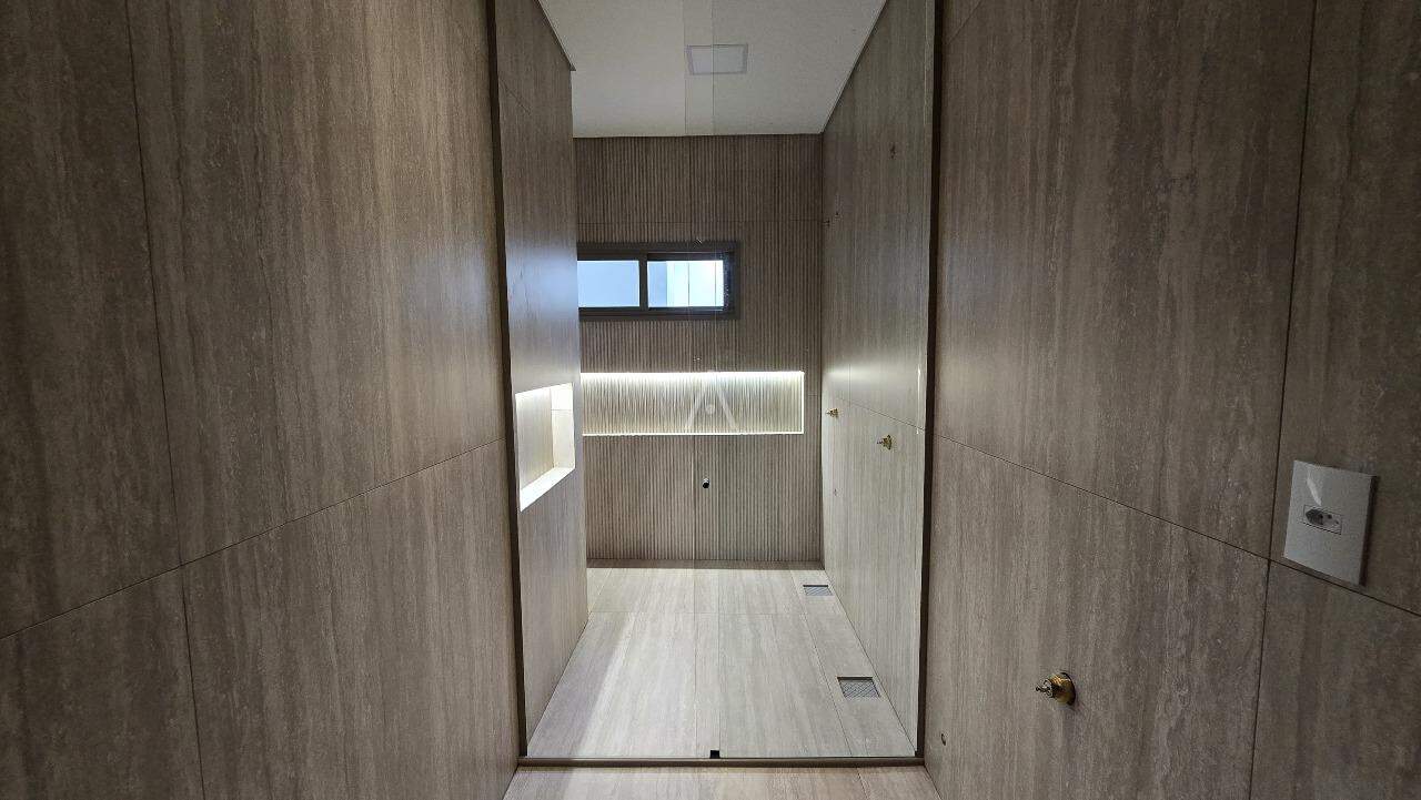 Casa Residencial para à venda no Bairro VILA INDUSTRIAL em TOLEDO: 