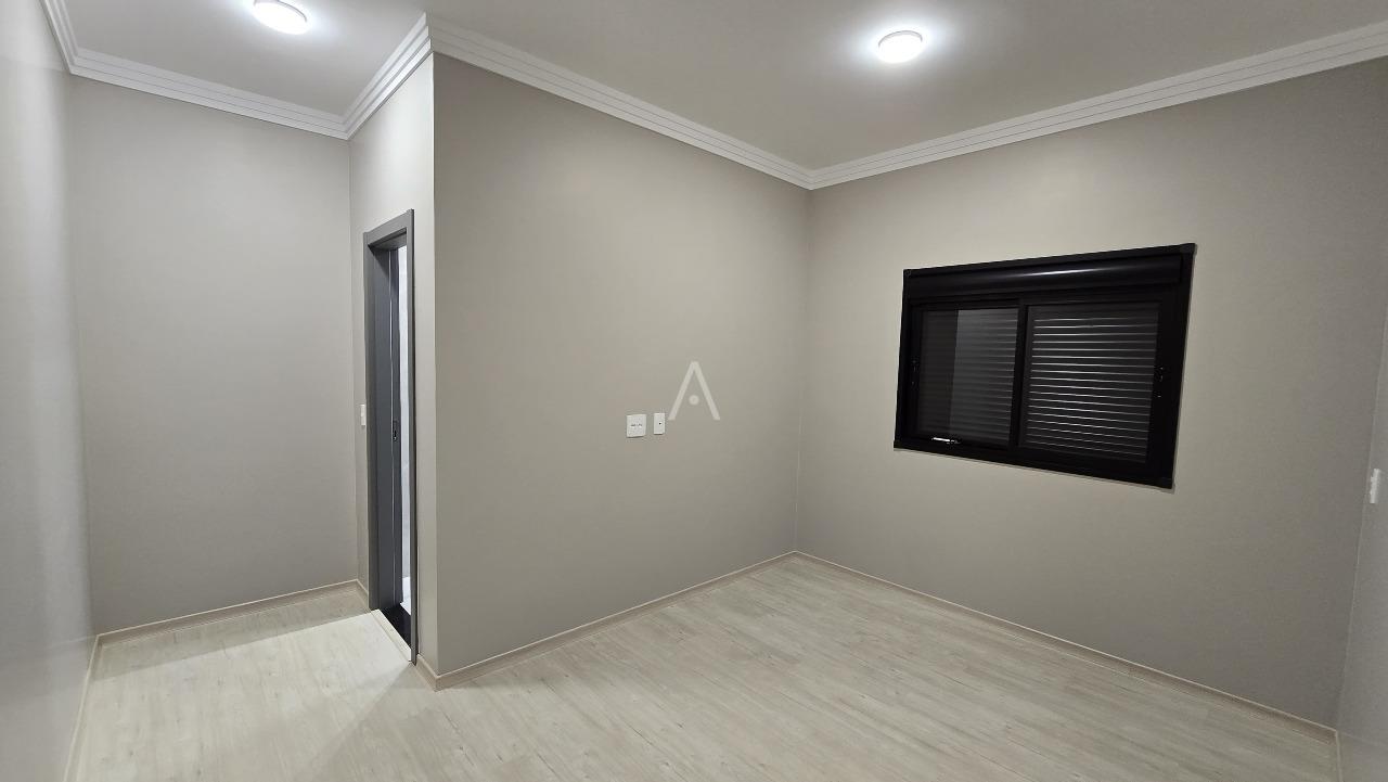 Casa Residencial para à venda no Bairro VILA INDUSTRIAL em TOLEDO: 