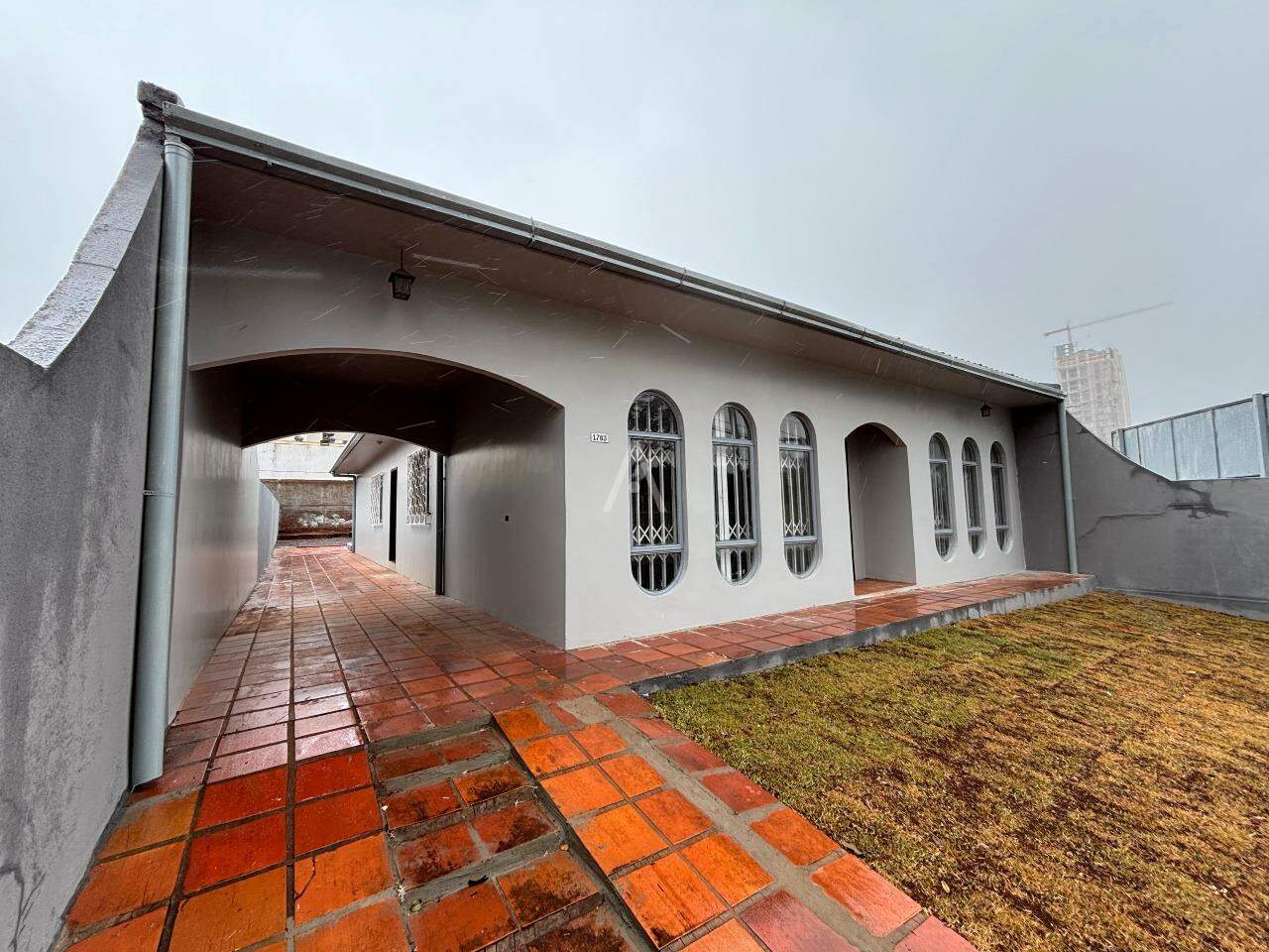 Casa Residencial para para aluguel no Bairro CENTRO em CASCAVEL: 