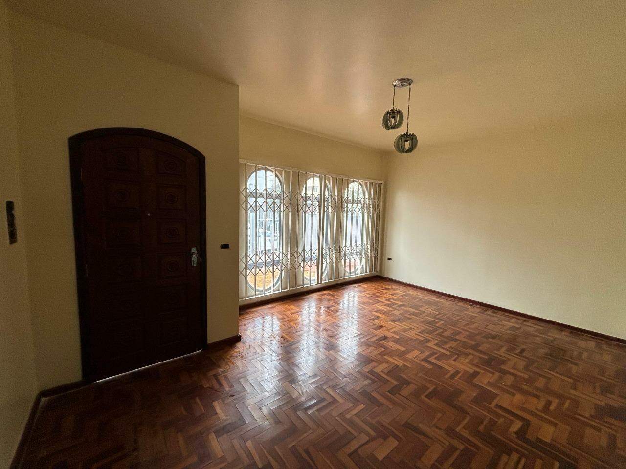 Casa Residencial para para aluguel no Bairro CENTRO em CASCAVEL:
