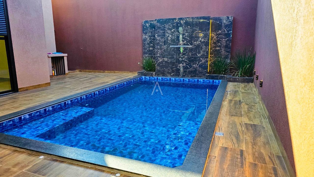 Casa Residencial para à venda no Bairro VILA INDUSTRIAL em TOLEDO: 