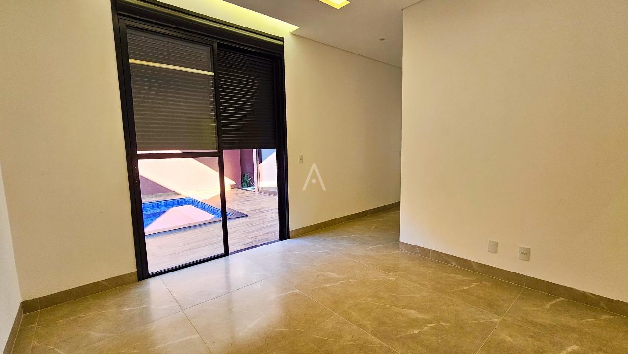 Casa Residencial para à venda no Bairro VILA INDUSTRIAL em TOLEDO: 