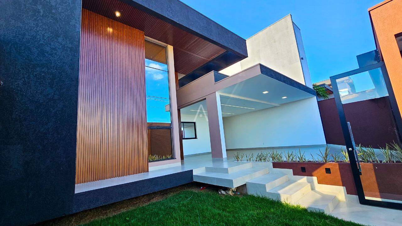 Casa Residencial para à venda no Bairro VILA INDUSTRIAL em TOLEDO: 