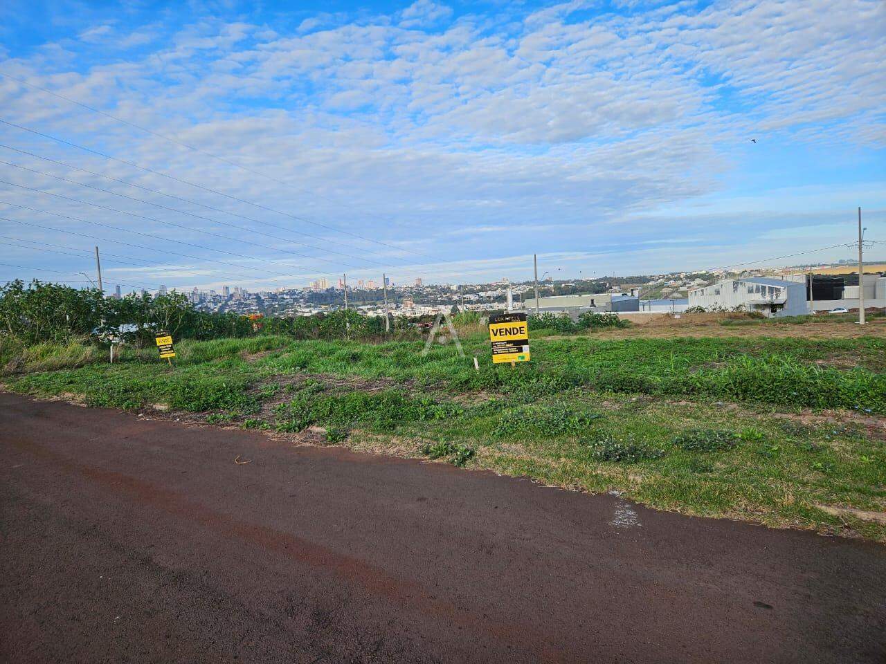 Terreno para à venda no Bairro Vista Linda em CASCAVEL: 