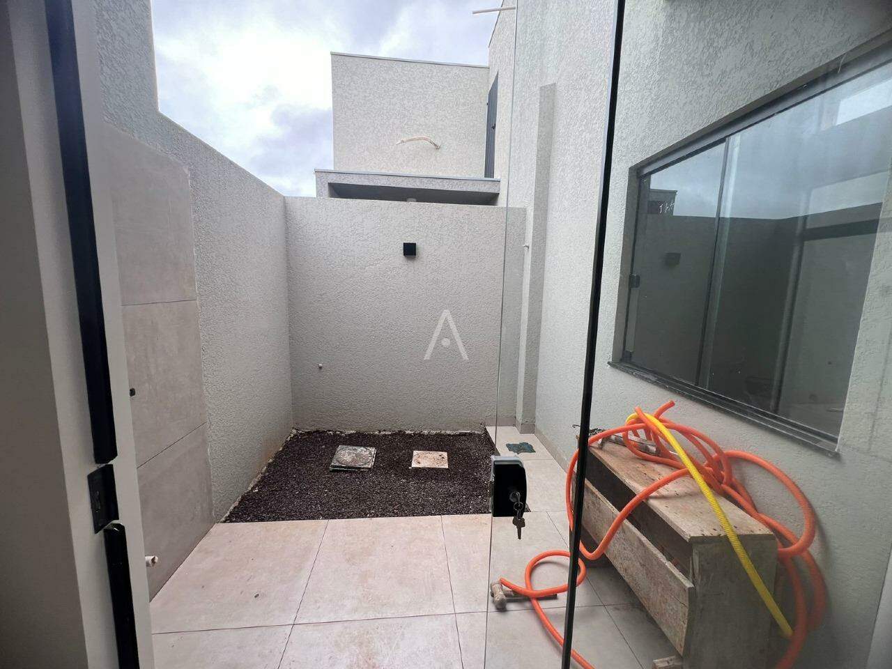 Casa Residencial para à venda no Bairro JARDIM PANORAMA em TOLEDO: 