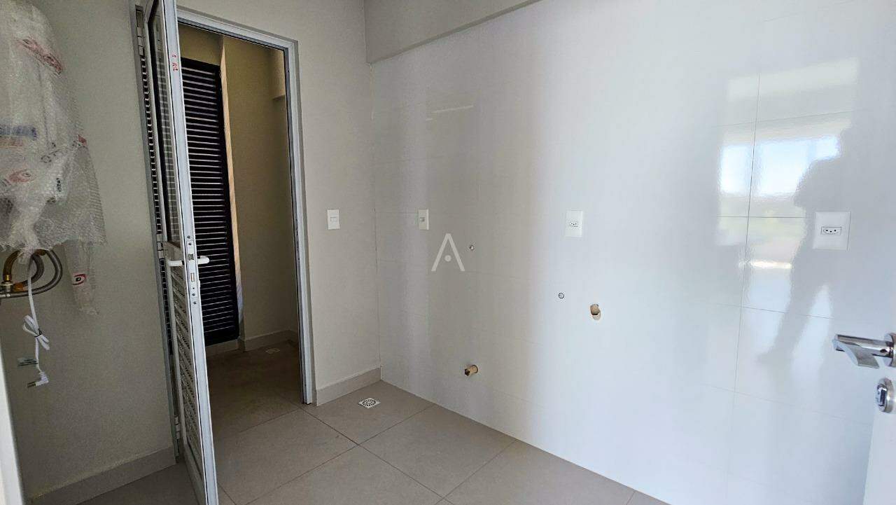 Apartamento para para aluguel no Bairro COUNTRY em CASCAVEL: 