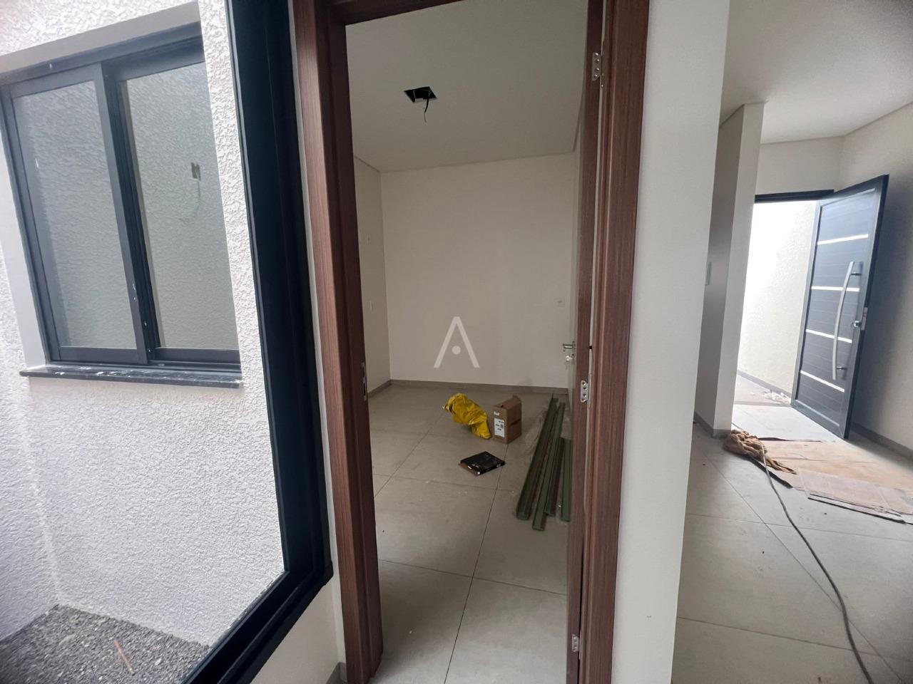 Casa Residencial para à venda no Bairro COOPAGRO em TOLEDO: 