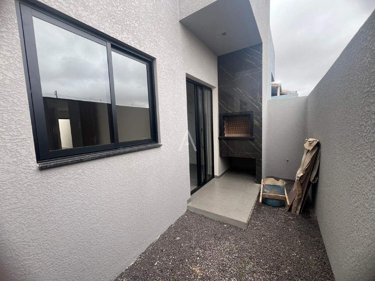 Casa Residencial para à venda no Bairro COOPAGRO em TOLEDO: 