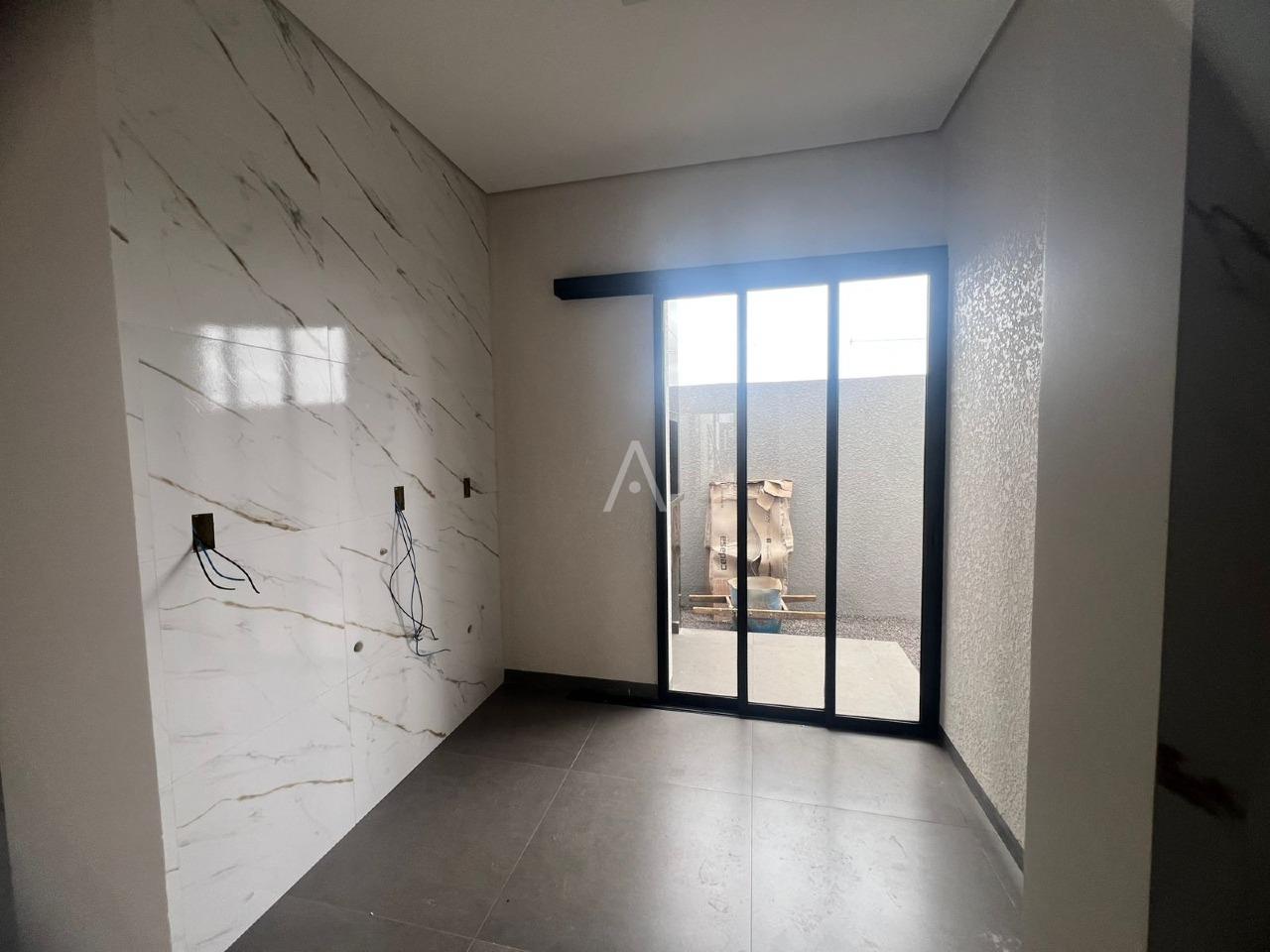 Casa Residencial para à venda no Bairro COOPAGRO em TOLEDO: 