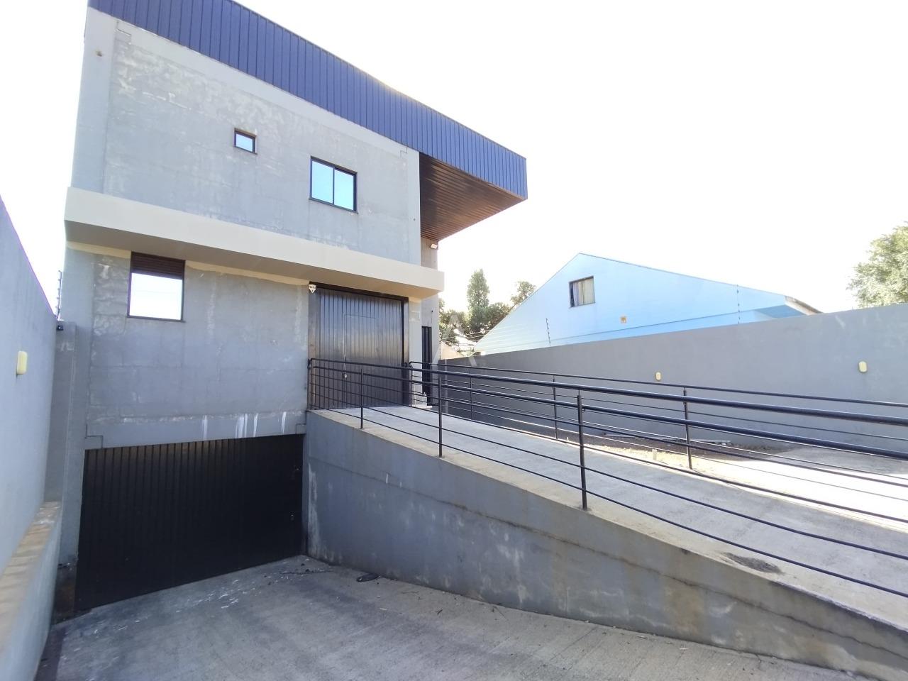 Barracão Comercial para para aluguel no Bairro Brazmadeira em CASCAVEL: FACHADA