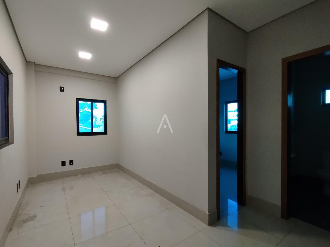 Barracão Comercial para para aluguel no Bairro Brazmadeira em CASCAVEL: RECEPÇÃO PISO SUPERIOR