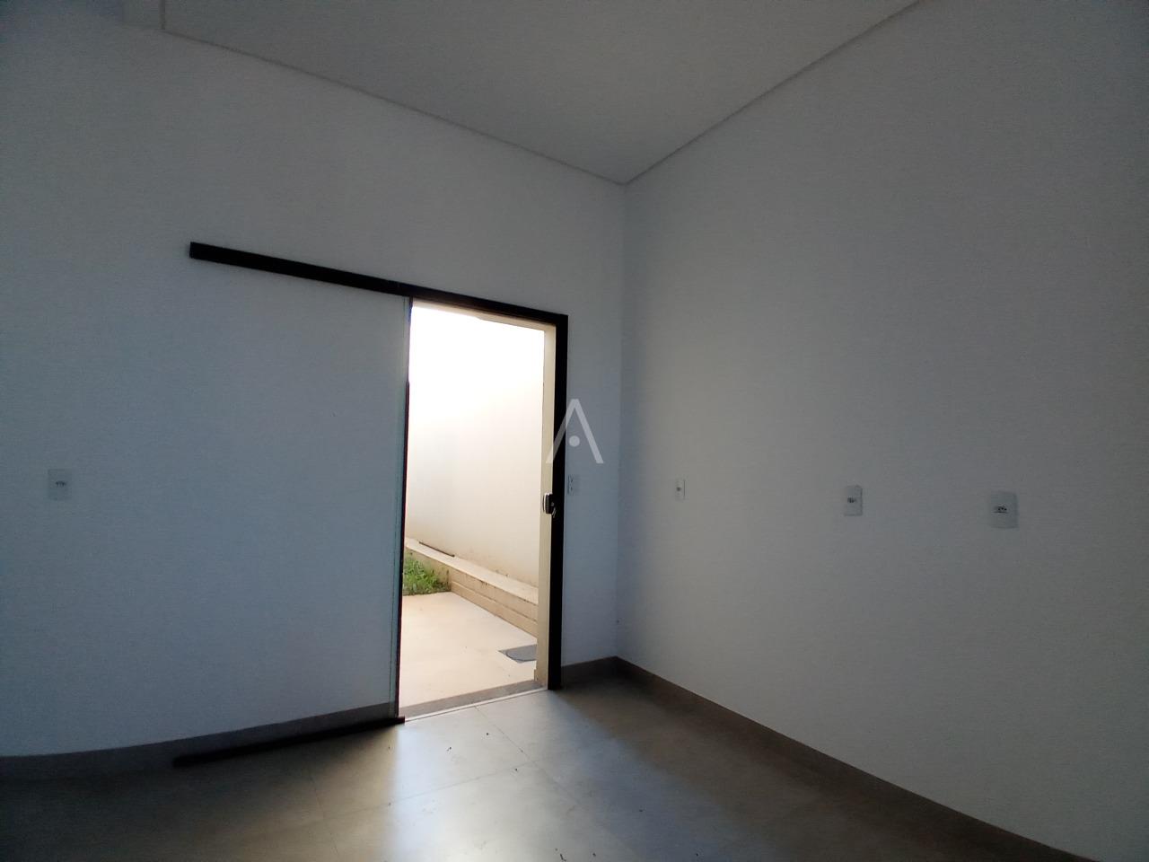 Casa Residencial para à venda no Bairro JARDIM COOPAGRO em TOLEDO: 