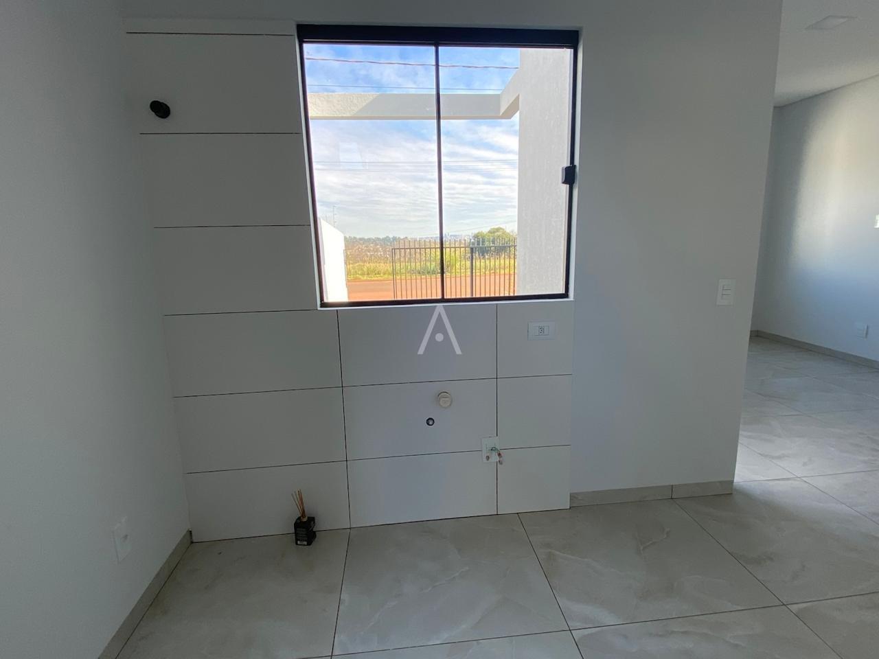 Casa Residencial para à venda no Bairro PINHEIRINHO em TOLEDO: 