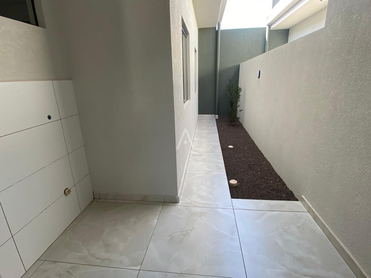 Casa Residencial para à venda no Bairro PINHEIRINHO em TOLEDO: 