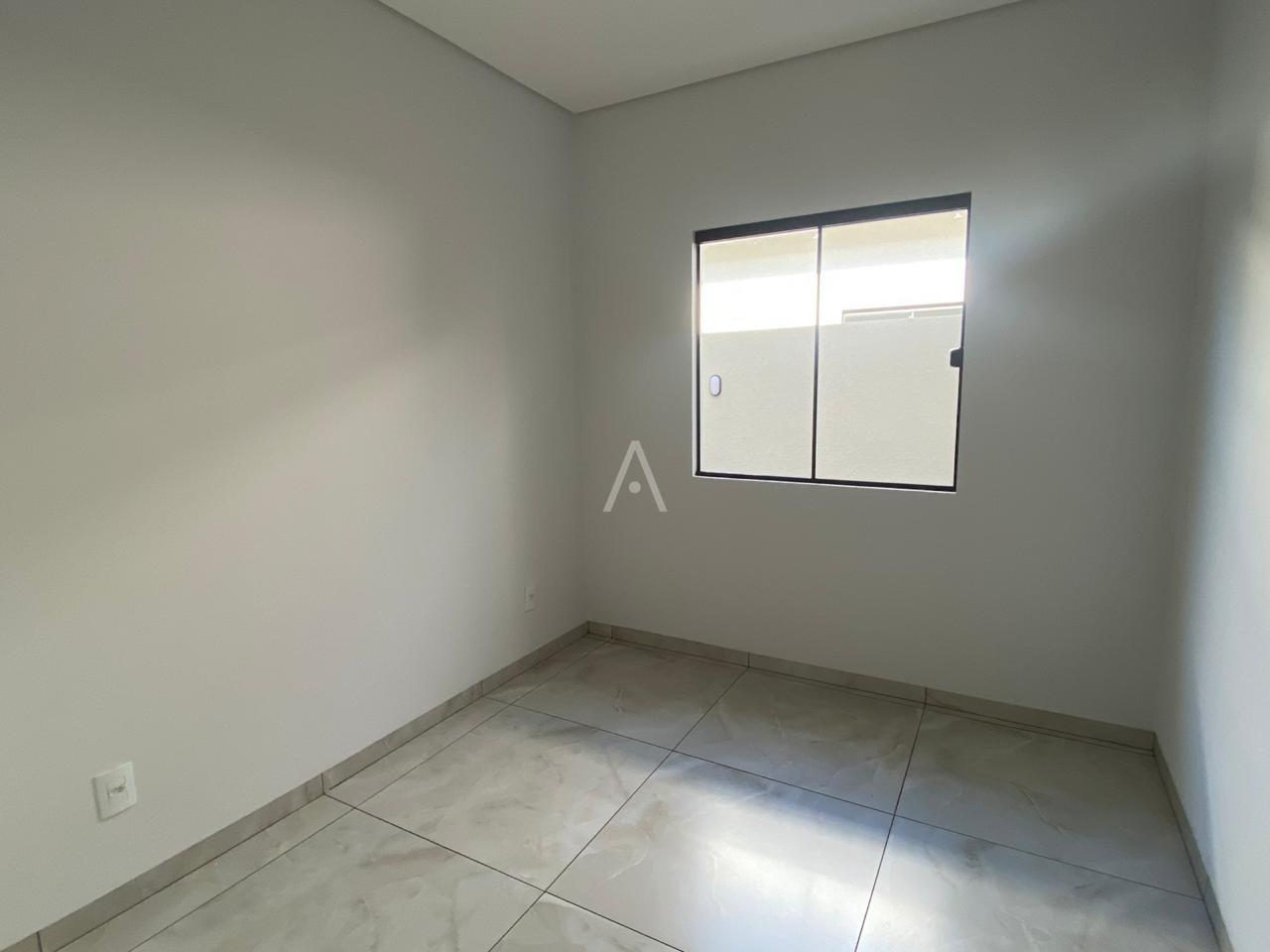 Casa Residencial para à venda no Bairro PINHEIRINHO em TOLEDO: 