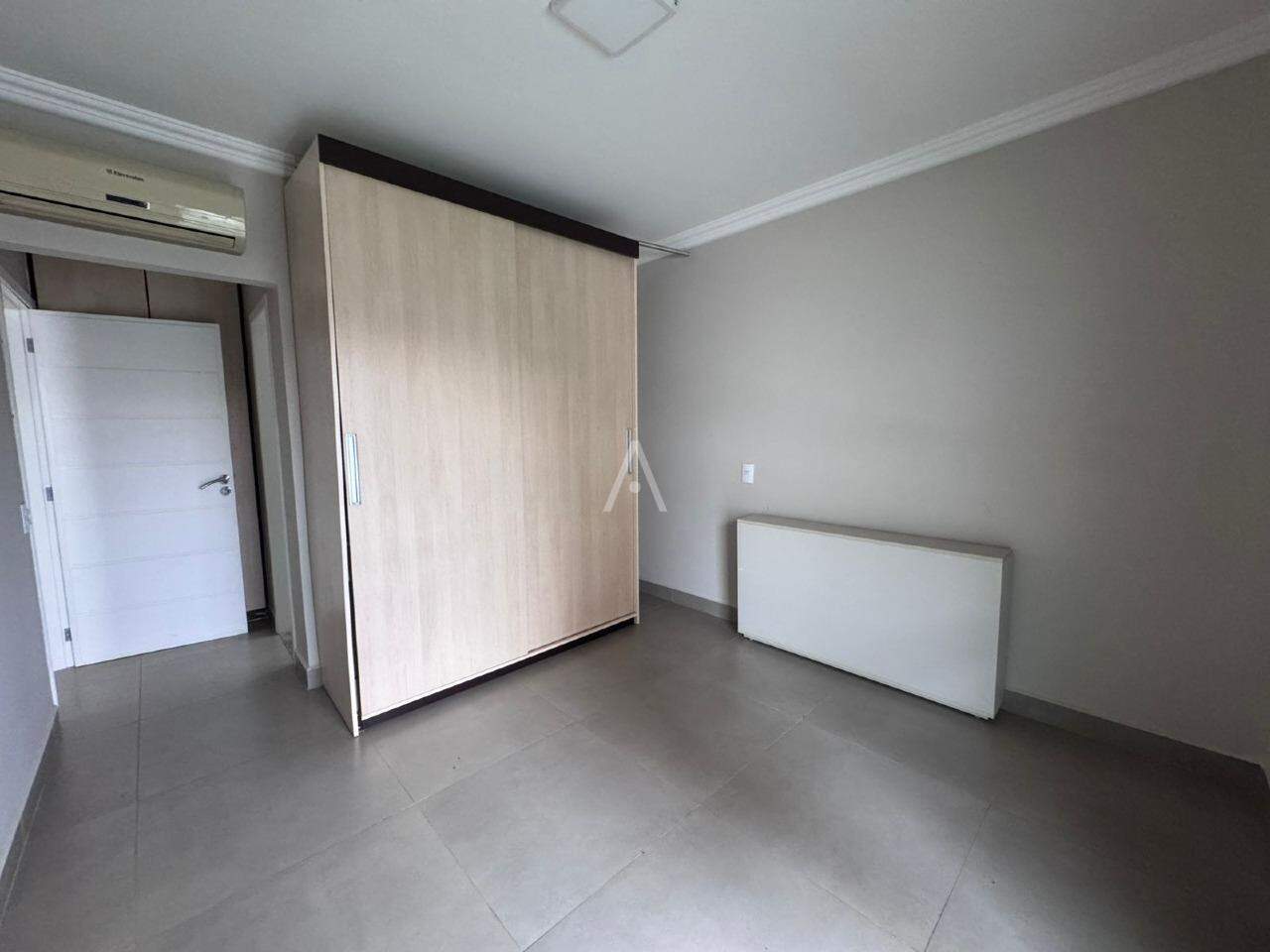 Sobrado para à venda no Bairro CENTRO em CASCAVEL: