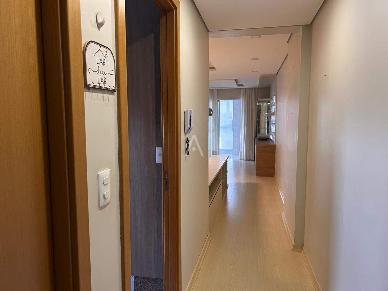 Apartamento para à venda no Bairro CENTRO em CASCAVEL: corredor entrada