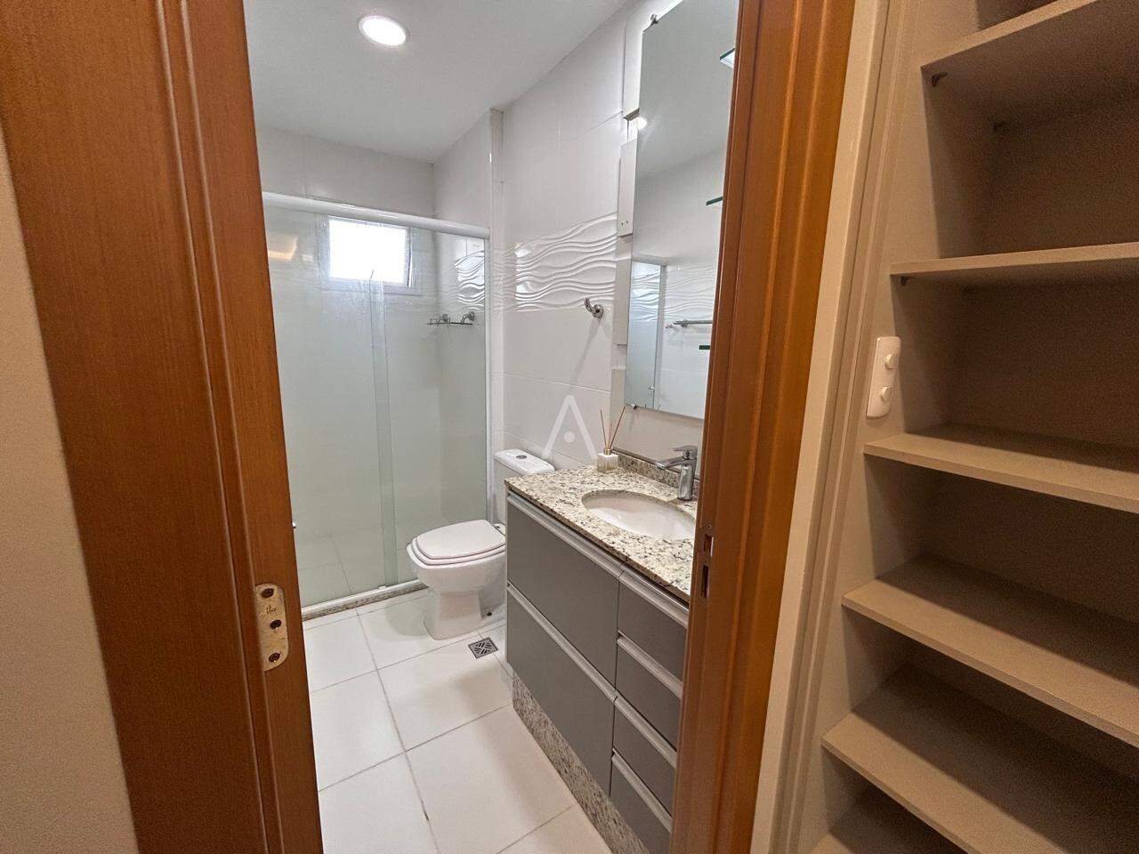 Apartamento para à venda no Bairro CENTRO em CASCAVEL: banheiro suíte
