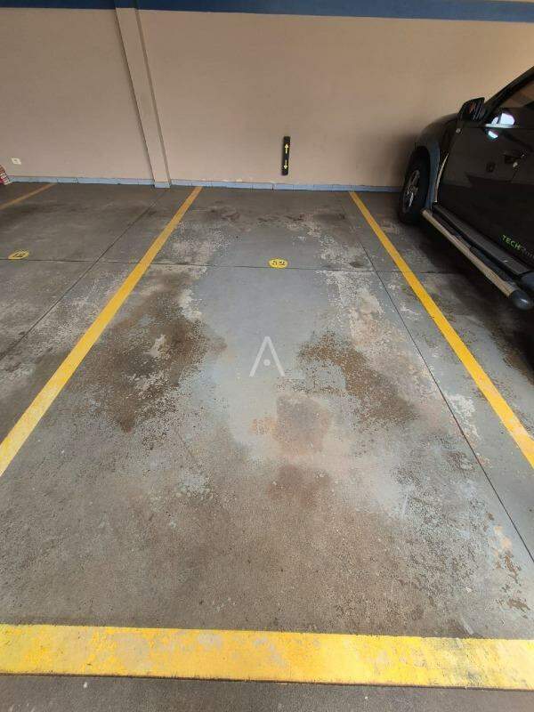 Apartamento para para aluguel no Bairro CENTRO em CASCAVEL: Garagem