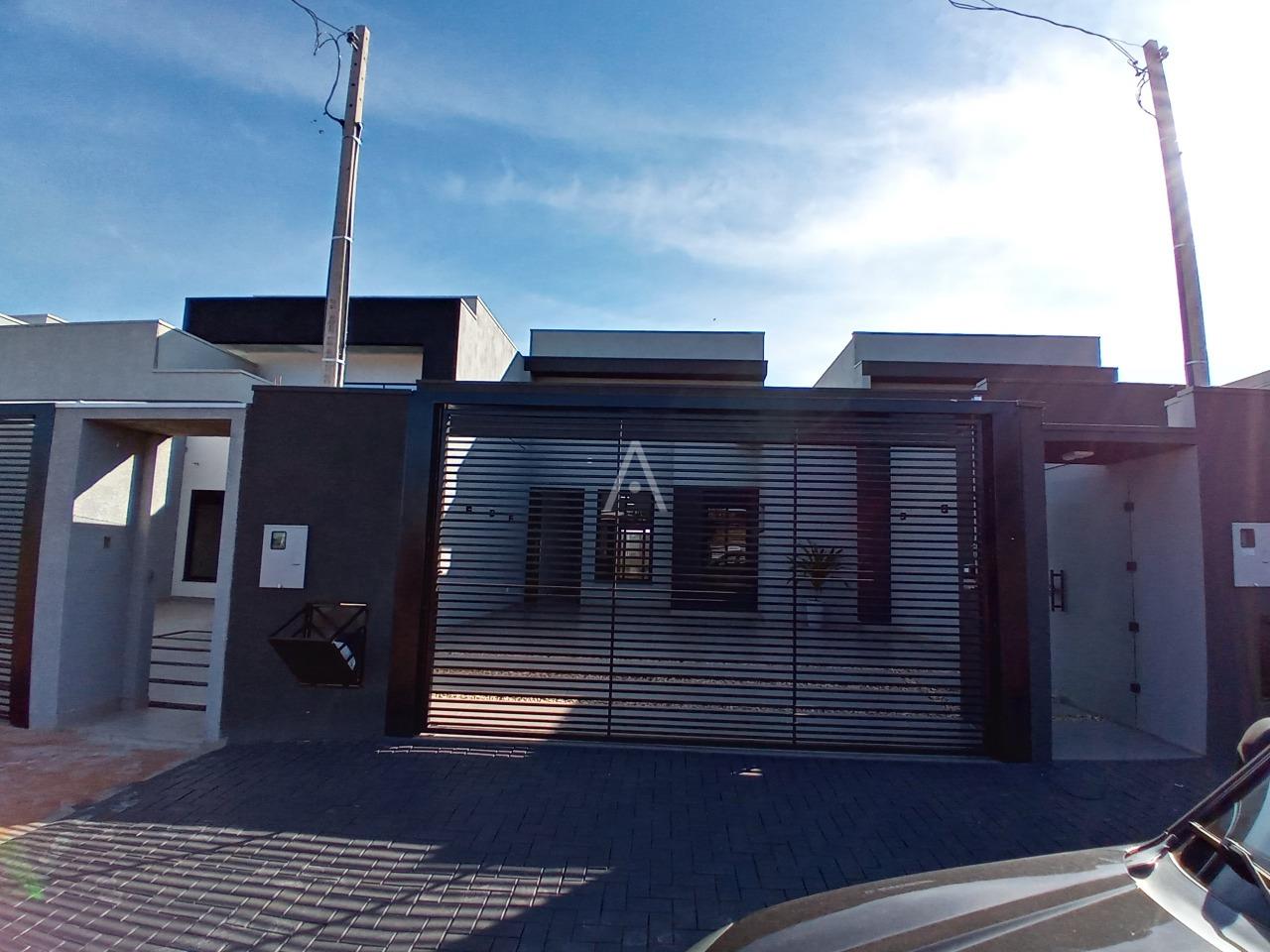 Casa Residencial para à venda no Bairro VILA BECKER em TOLEDO: 