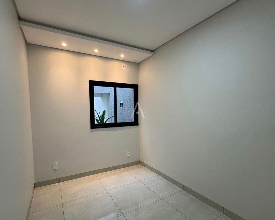 Casa Residencial para à venda no Bairro JARDIM COOPAGRO em TOLEDO: 