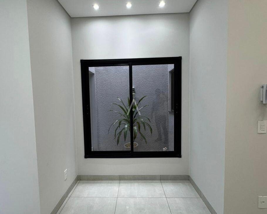 Casa Residencial para à venda no Bairro JARDIM COOPAGRO em TOLEDO: 