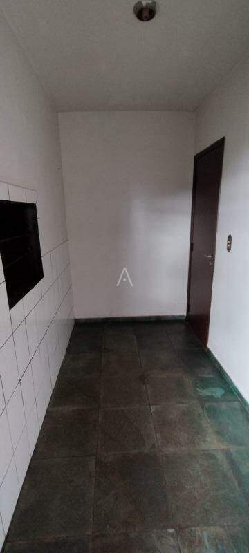 Casa Residencial para para aluguel no Bairro SEDE ALVORADA em TOLEDO: 