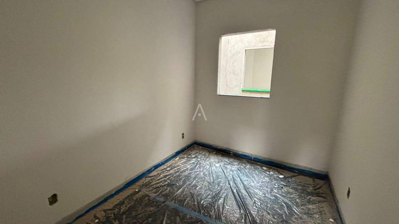 Casa Residencial para à venda no Bairro JARDIM COOPAGRO em TOLEDO: