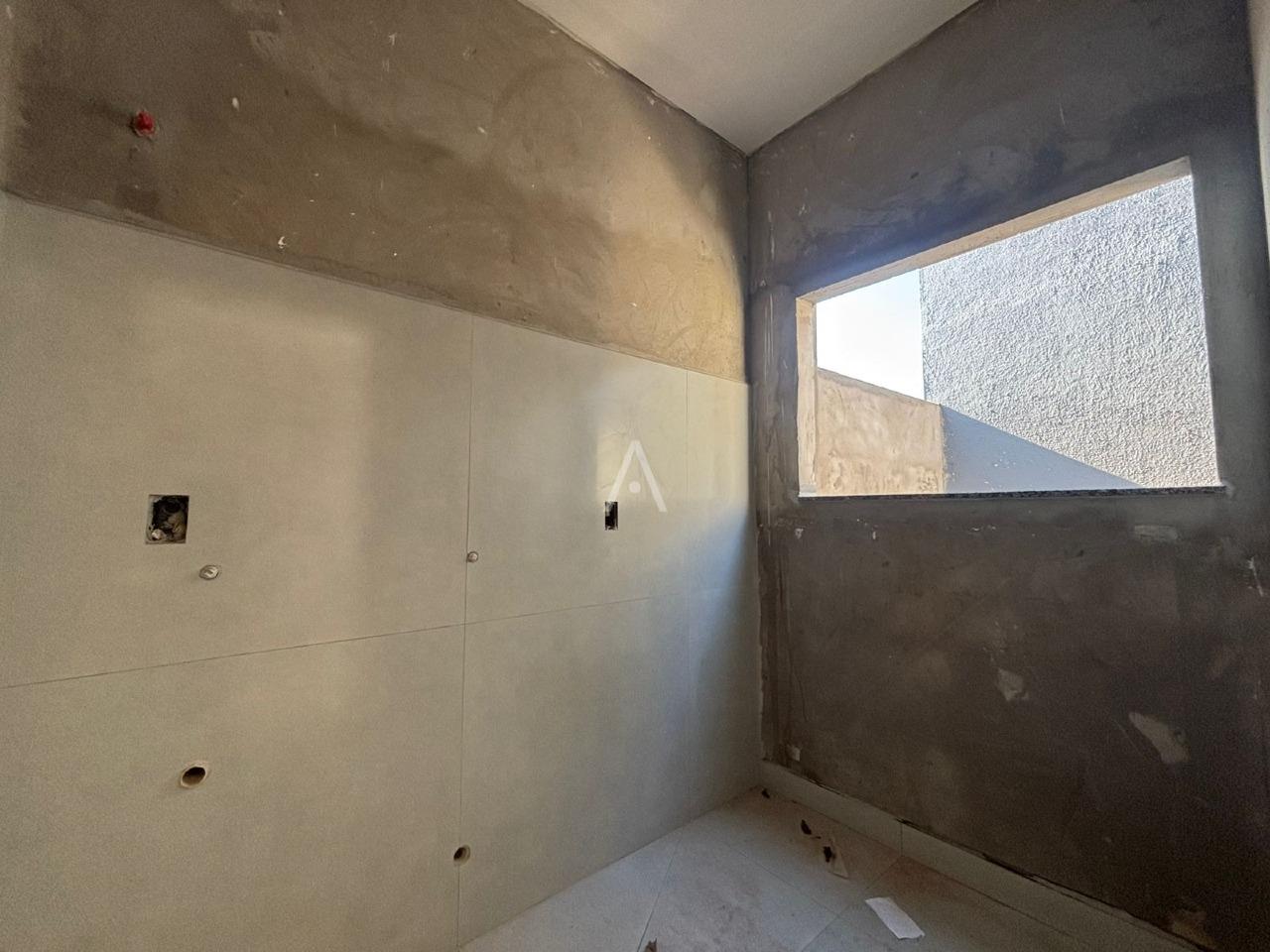 Casa Residencial para à venda no Bairro JARDIM COOPAGRO em TOLEDO: 