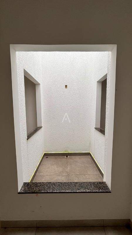 Casa Residencial para à venda no Bairro JARDIM COOPAGRO em TOLEDO: