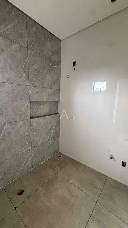 Casa Residencial para à venda no Bairro JARDIM COOPAGRO em TOLEDO: