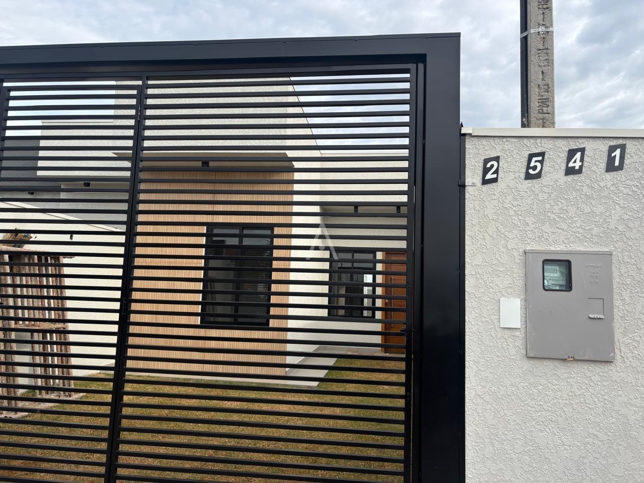 Casa Residencial para à venda no Bairro JARDIM COOPAGRO em TOLEDO: 