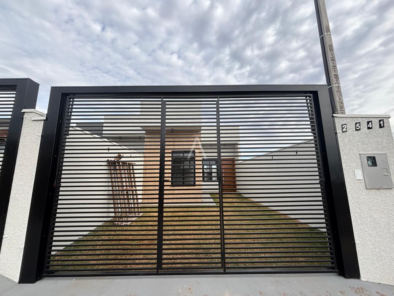 Casa Residencial para à venda no Bairro JARDIM COOPAGRO em TOLEDO: 